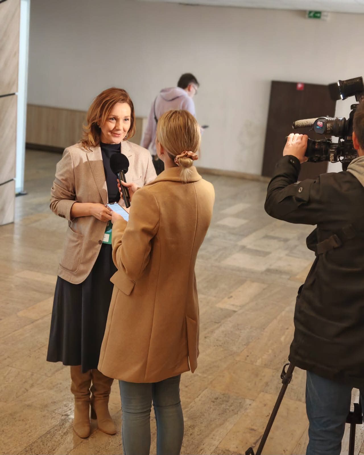 Silvia Skalická počas rozhovoru pred kamerou